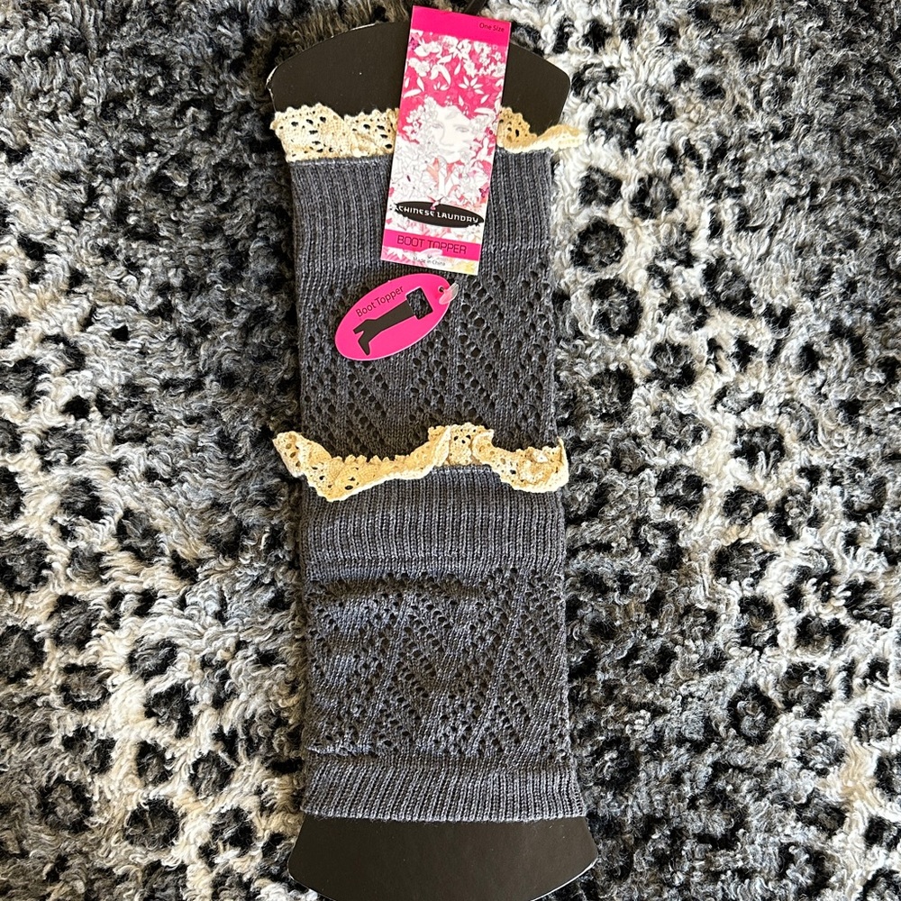 Chinese Laundry Gray and Cream Lace Boot Toppers